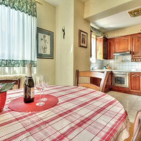House With Degy Apartament Umag